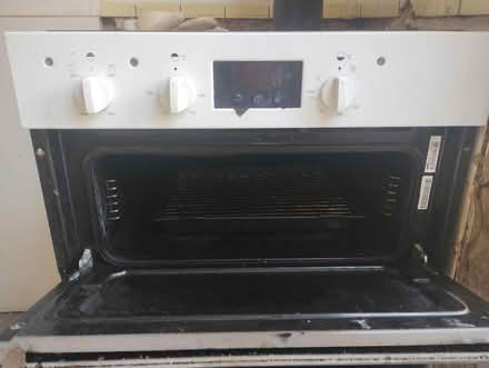 Photo of free Indesit oven (Croydon) #2