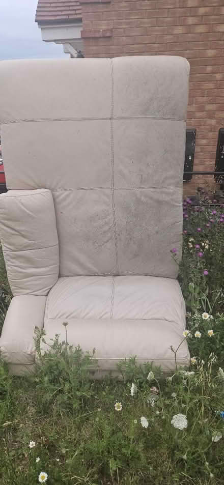 Photo of free Electric recliner corner sofa (Stratford CV37) #1