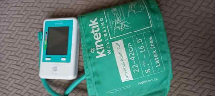 Photo of Blood pressure monitors (L35) #1