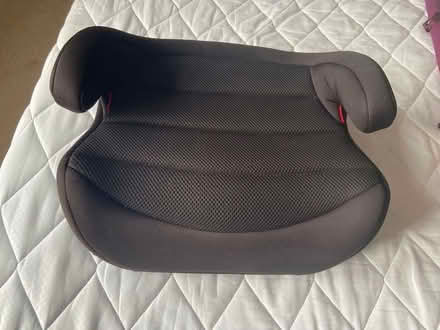 Photo of free Childs car booster seat (Bicester Fringford OX27) #1