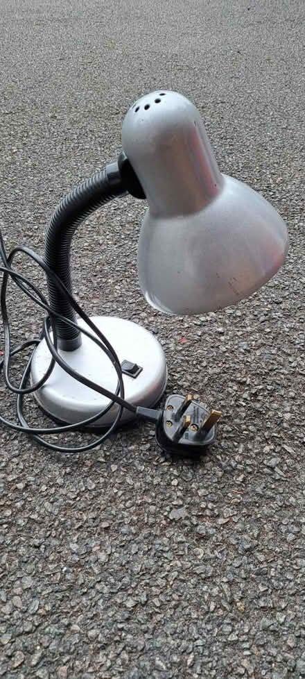Photo of free Desk lamp (OX14 off Colwell Drive) #1