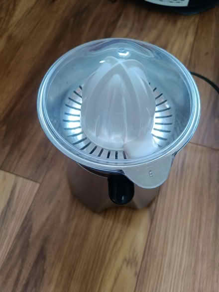 Photo of free Citrus juicer (Friern Barnet, N11) #2