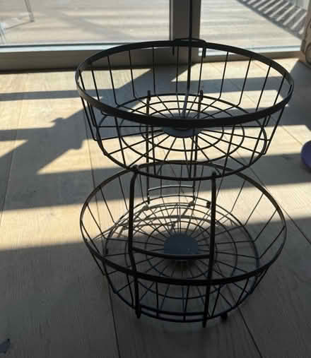 Photo of free 2-tier Fruit Basket (Tower Hamlets E14) #2