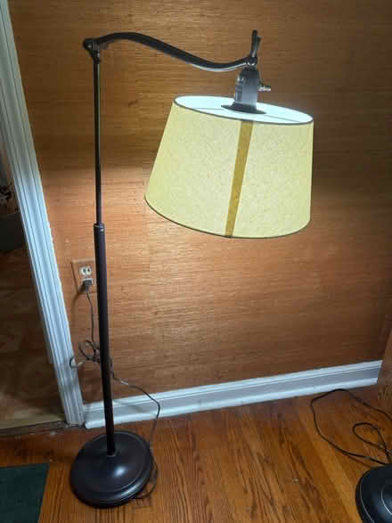 Photo of free Table and floor lamps (Croton-on-Hudson) #1