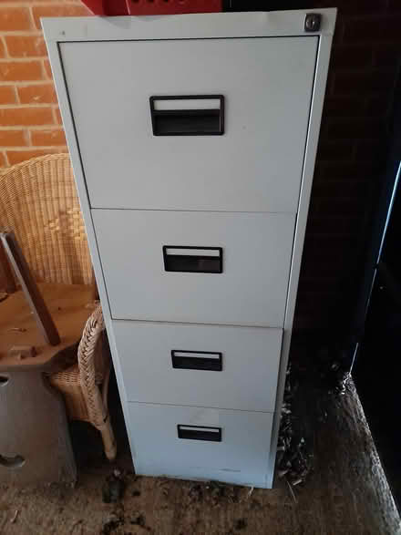 Photo of free 4 drawer metal filing cabinet (Littlemore OX4) #1