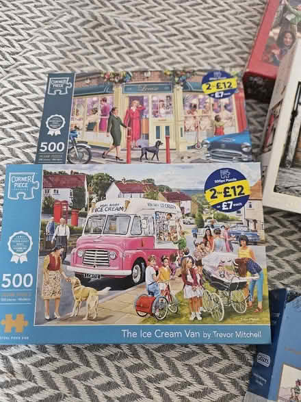 Photo of free 500 piece jigsaws. (Harbury CV33) #2