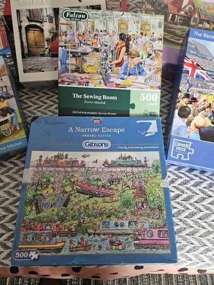 Photo of free 500 piece jigsaws. (Harbury CV33) #3