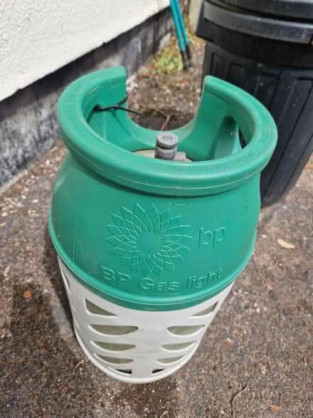 Photo of free Quite full Propane cylinder (Southport PR8 6) #3
