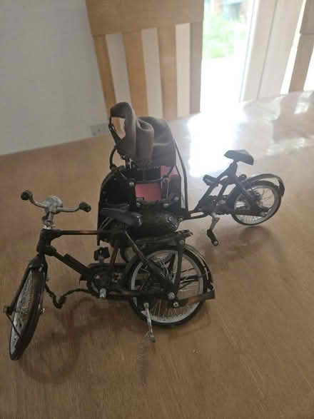 Photo of free Model bike and model coach (Oxford OX4) #1