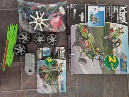 Photo of free two knex kits - cobweb curse and revvin racing car (Castle Donington DE74) #2