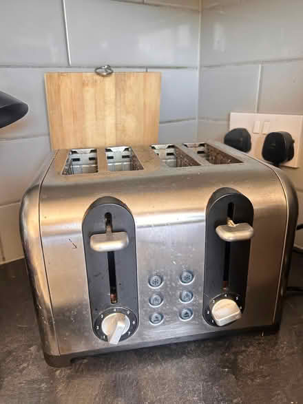 Photo of free toaster (Osterley, London TW7) #2