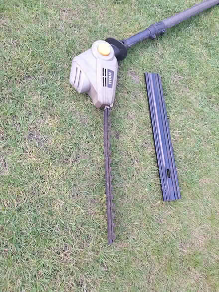 Photo of free Hedge trimmer pole (Sunningdale SL5) #2