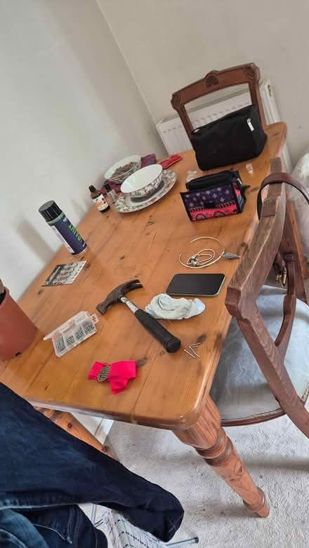 Photo of free Dining table (Winchester) #1
