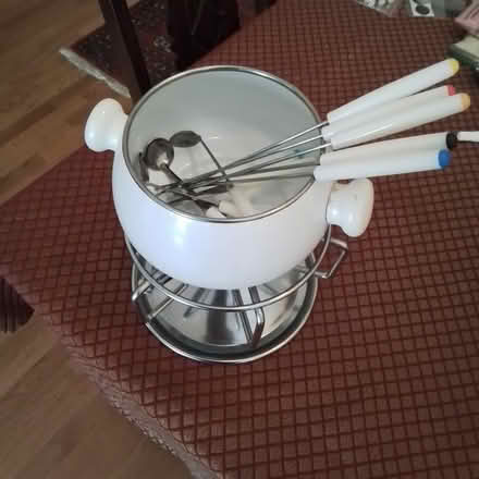 Photo of free Fondue Pot #1 (Uplands / Riverside) #1
