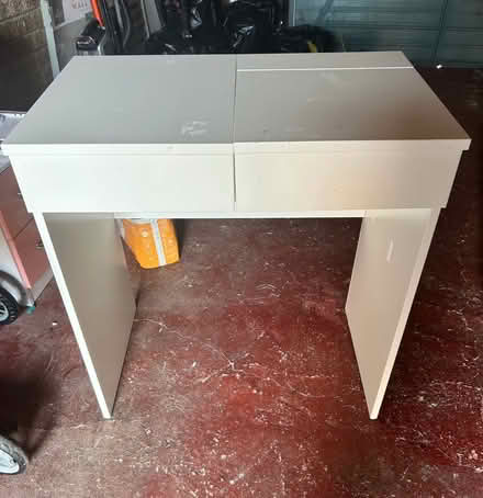 Photo of free dressing table (S35) #3