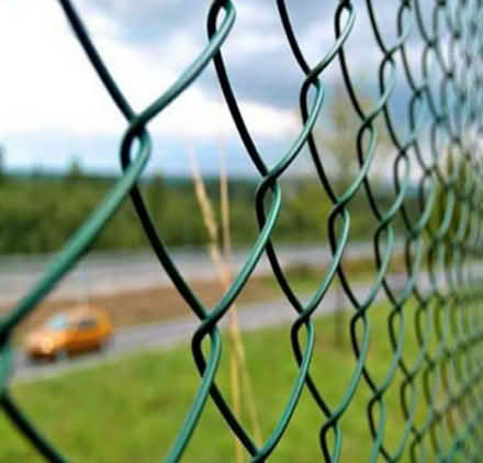 Photo of free Galvanised chainlink fencing (TW19) #2