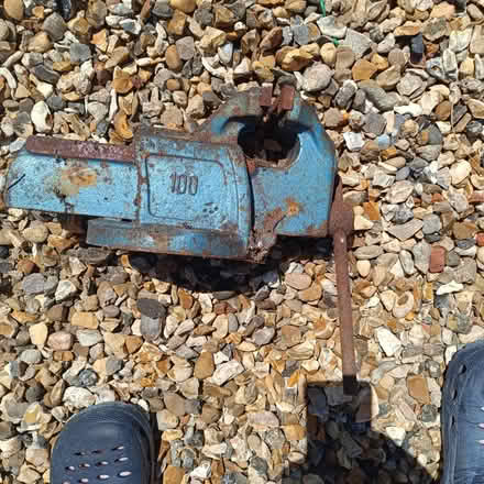 Photo of free Worship Vice 100 (RG10 near Twyford) #1