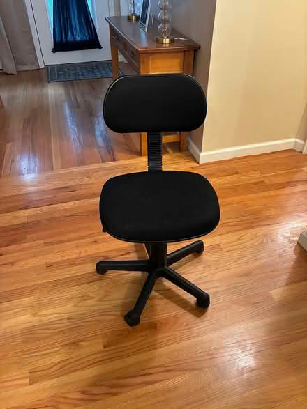 Photo of free Rolling desk chair (Saugerties) #2