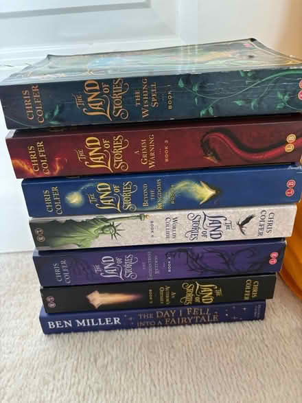 Photo of free Book series, young adukt (Gracemount EH16) #1
