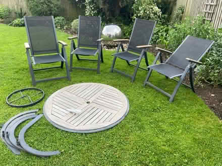 Photo of free Garden table and 4 chairs (Bicester Fringford OX27) #1