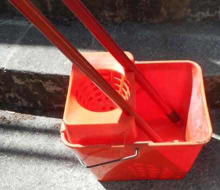 Photo of free mop bucket with two poles (East Croydon CR0) #1