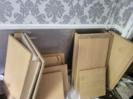 Photo of free Wood/3 door sliding wardrobe (Ellesmere port, CH65) #1