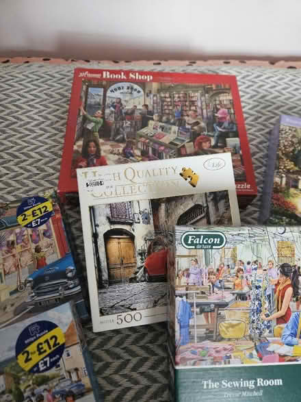 Photo of free 500 piece jigsaws. (Harbury CV33) #4