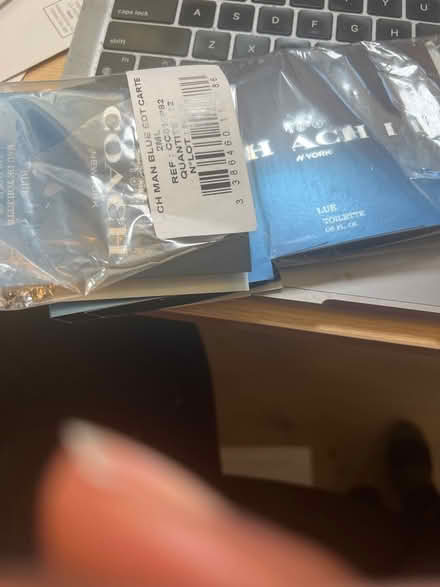 Photo of free Roughly 9 cologne samples (Redmond) #2