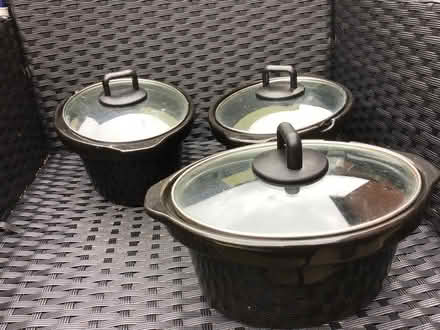 Photo of free 3 small stew\casserole pots (DE21) #1