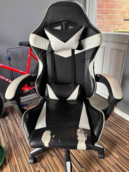 Photo of free Gaming chair (SK2) #1