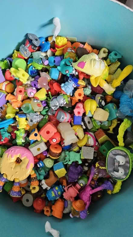 Photo of free Lots if zings (Corstophine EH4) #2