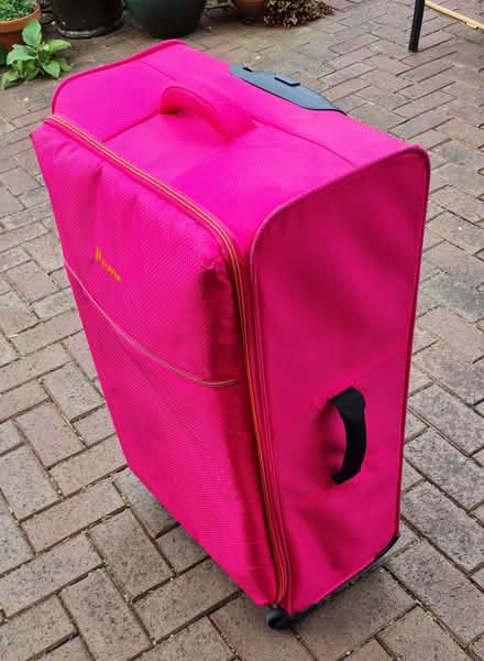 Photo of free Large suitcase (Banks PR9) #2
