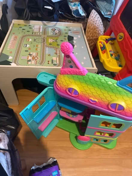 Photo of free Kidsand dolls house and train (Nether Edge S7) #1