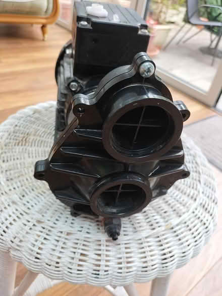 Photo of free Old spa type bath mains pump (Esher KT10) #2