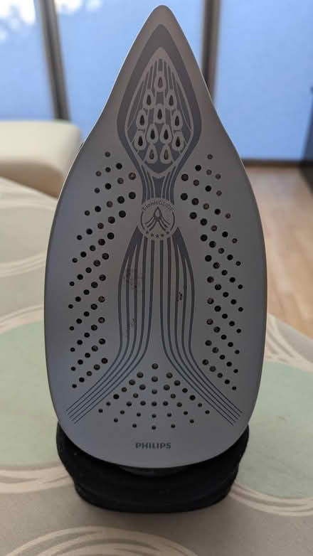 Photo of free Steam iron (SG1 old town) #2