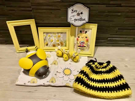 Photo of free Bee decor (North York - Bathurst Manor) #2