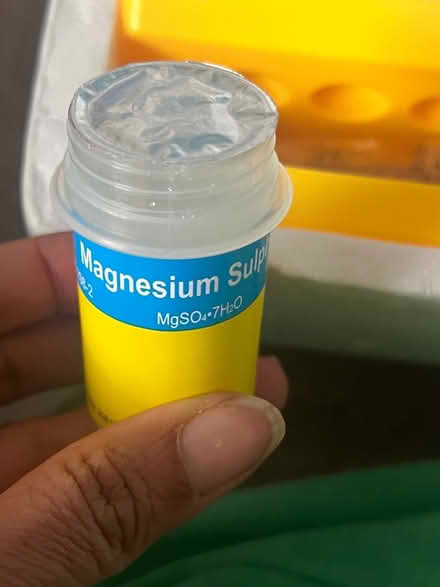 Photo of free Old chemistry experiment kit (CR8) #2
