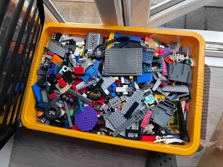 Photo of free Box of lego (HP2) #1