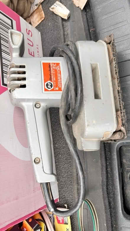 Photo of free B & D 1/3rd sheet sander (Browns Line/Lakeshore) #1