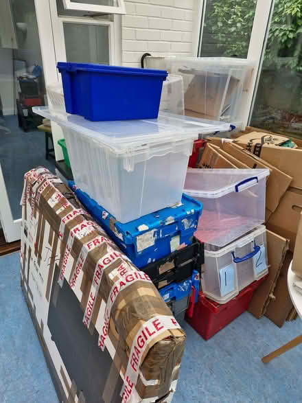Photo of free Plastic vrates and good strong cardboard npxex (New Town CO1) #3