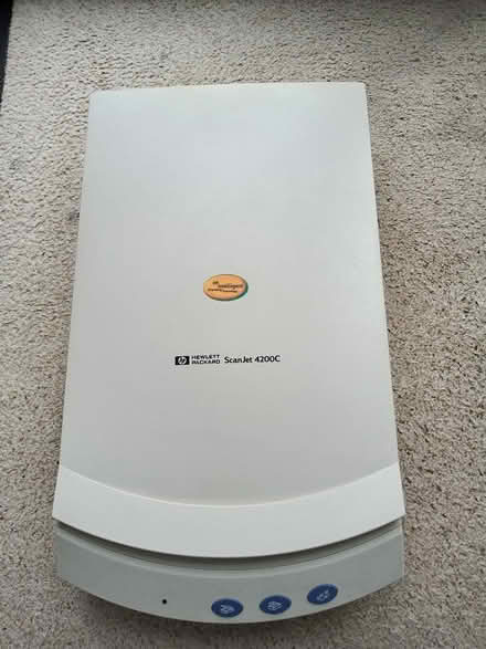 Photo of free HP Scanjet 4200C (Highcliffe BH23) #1