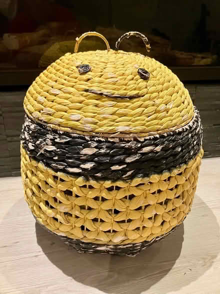 Photo of free Bee decor (North York - Bathurst Manor) #1