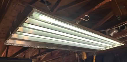 Photo of free 4' shop light (Beaverbrook) #1