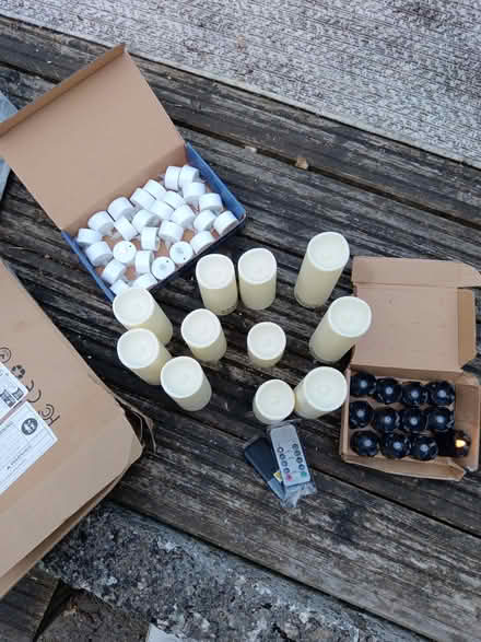 Photo of free Various battery candles (Woodstock OX20) #2