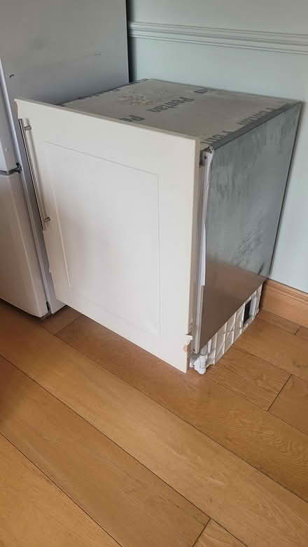 Photo of free Bosch Deep Freeze (Dublin City Centre) #3