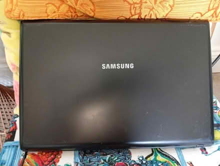 Photo of free Old Samsung laptop (Buxworth SK23) #2