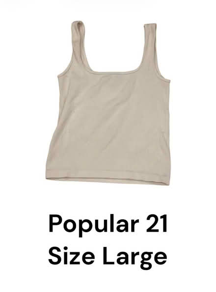 Photo of free Popular 21 Woman’s Top (Brooklyn Storage) #1