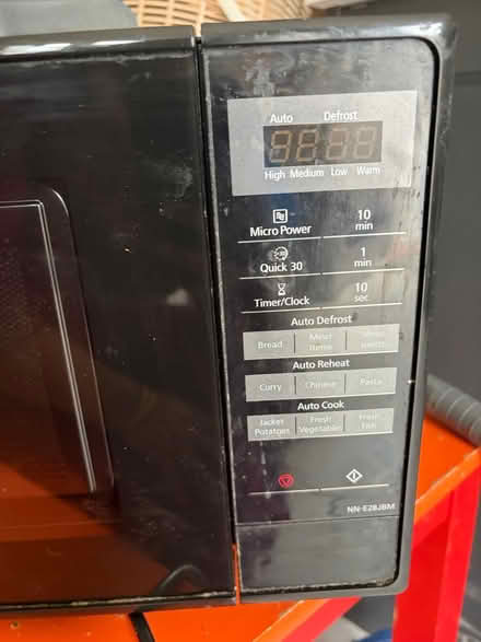 Photo of free Panasonic microwave working (Croydon CR0) #1