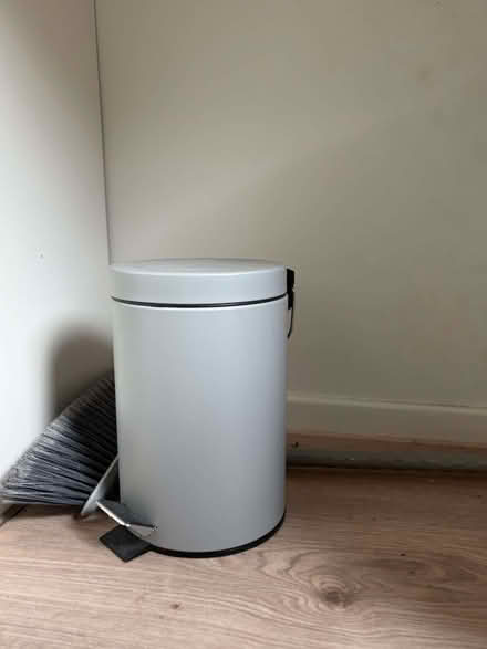 Photo of free Bin (Tufnell Park N7) #1