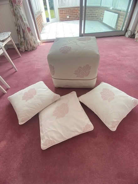 Photo of free Pouffe and cushions to match (Welling DA16) #1